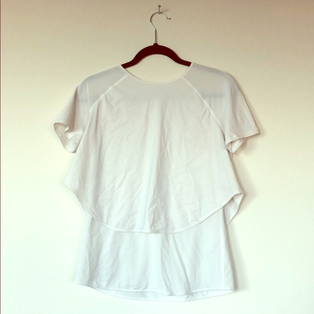 Lululemon very versatile top!